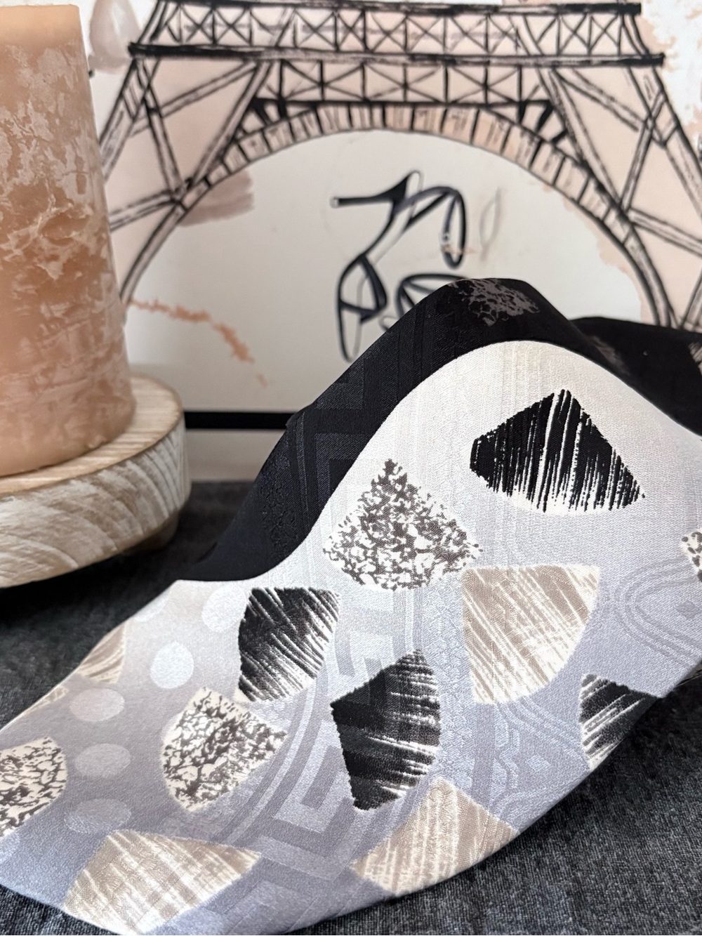 Vintage Oscar de La Renta Couture Collection Black & Silver Print Silk Tie - Picture 6 of 8